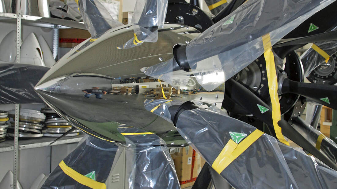 MTPropeller Werksbesuch in der BlattFabrik aerokurier