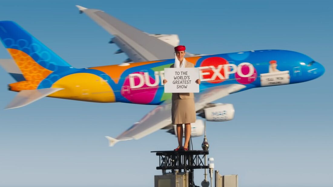 Stuntfrau trifft auf A380