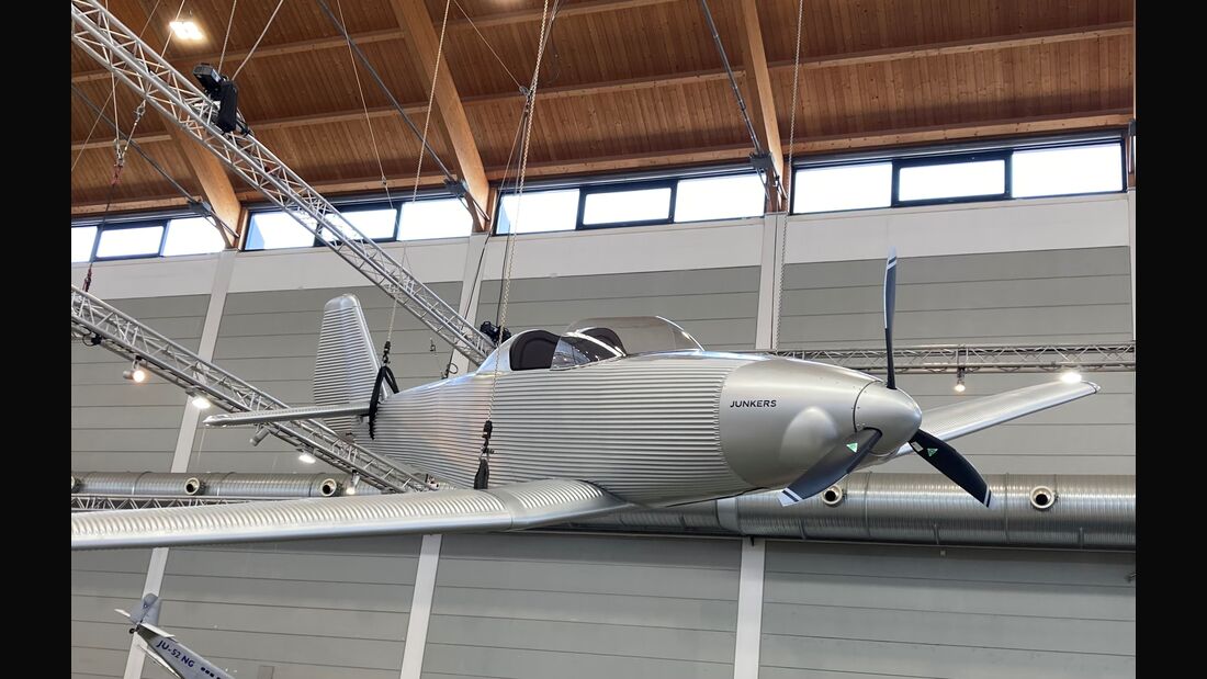 Junkers zeigt A60 mit Side-by-Side-Cockpit